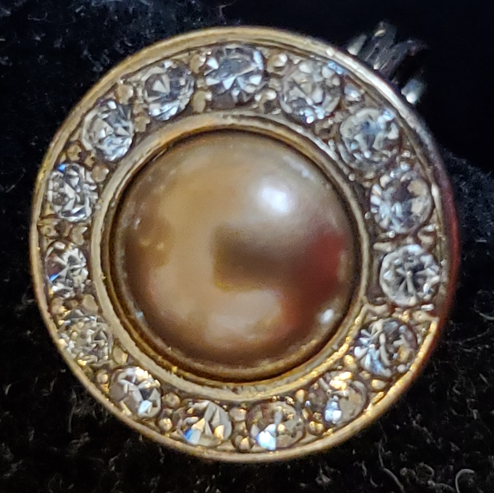 Monet goldtone round clip-on earrings with faux diamonds - Picture 9 of 9